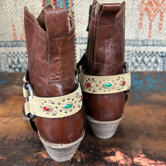 Studded adjustable removable boot belts. New from Sundance. - Picture 7 of 8